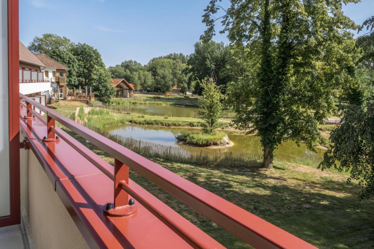 Hotel Et Cottages Domaine Du Marquenterre Сен-Кантен-ан-Турмон Экстерьер фото